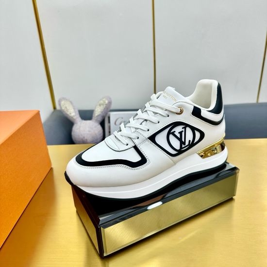 Louis Vuitton LV Comfortable Running Sneakers with Leather Upper
