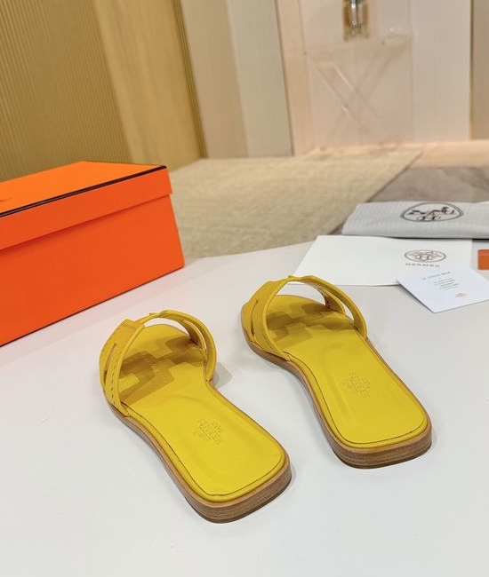 Hermes Premium Palm Grain Leather Shoes with Leather Sole