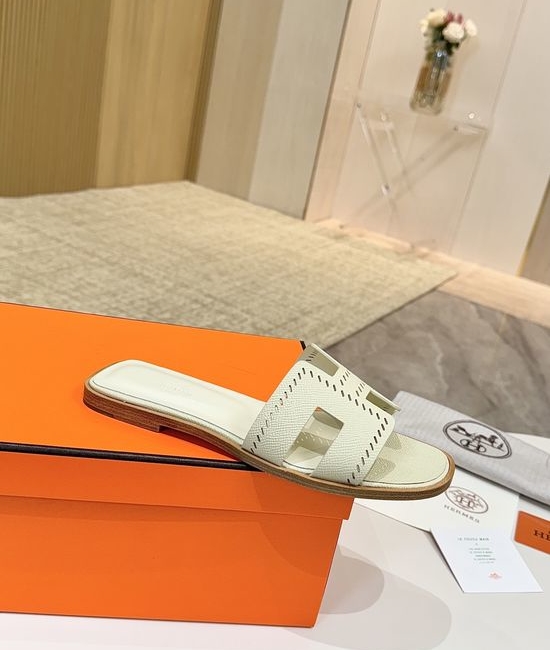 Hermes Premium Palm Grain Leather Shoes with Leather Sole