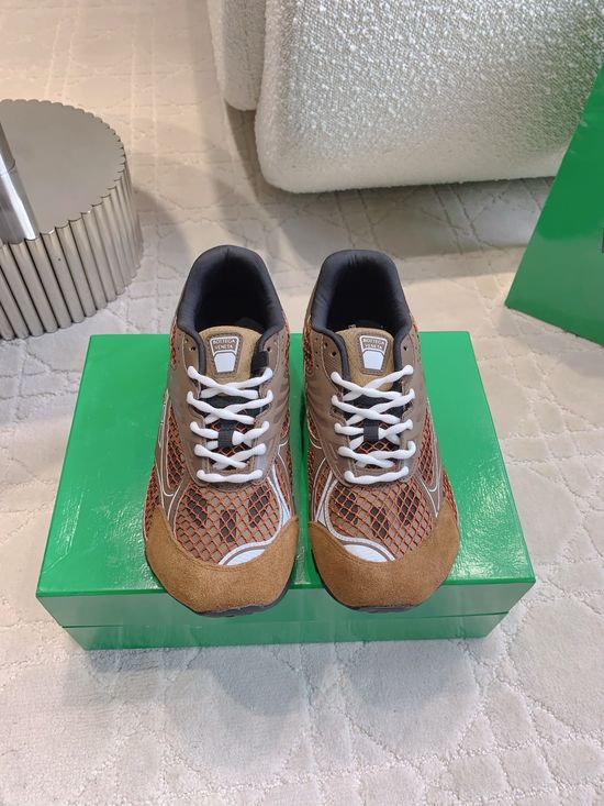 Bottega Veneta Lightweight Mesh Geometric Sole Casual Sneakers