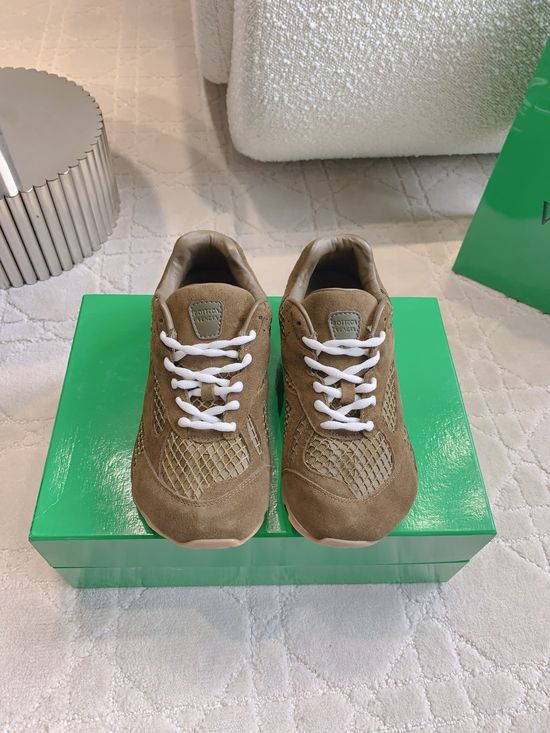 Bottega Veneta Lightweight Mesh Geometric Sole Casual Sneakers