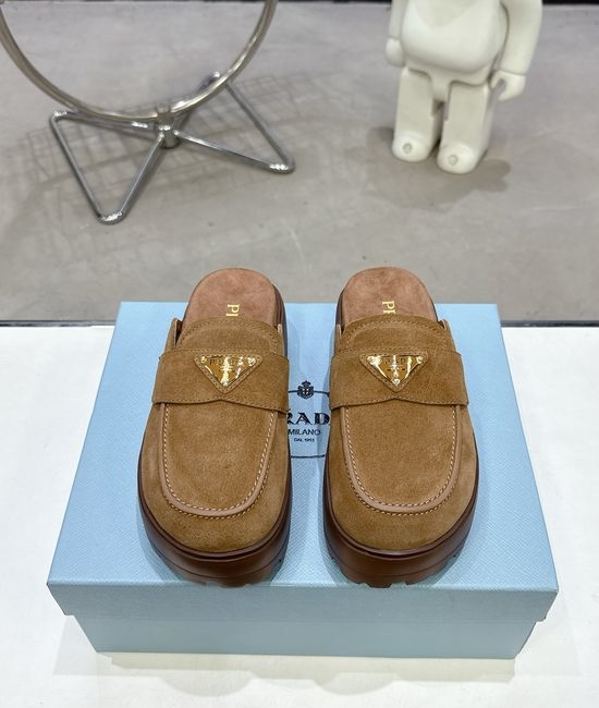 Prada Thick Sole Platform Slide Sandals Comfortable Casual Footwear