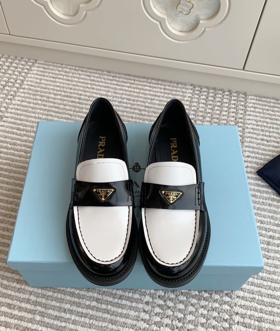 Prada Patent Leather Slip On Classic Casual Loafers