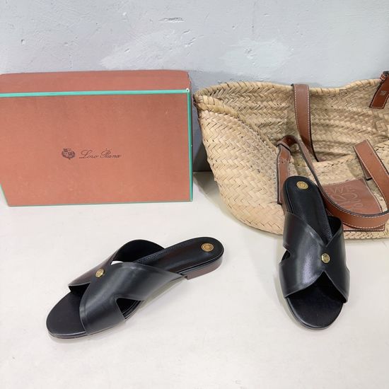 Loro Piana Low Heel Casual Slippers With Metal Logo Accent