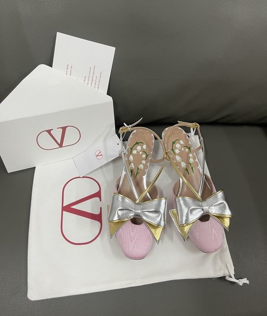 Valentino Solid Color Bow Decor Mary Jane Shoes