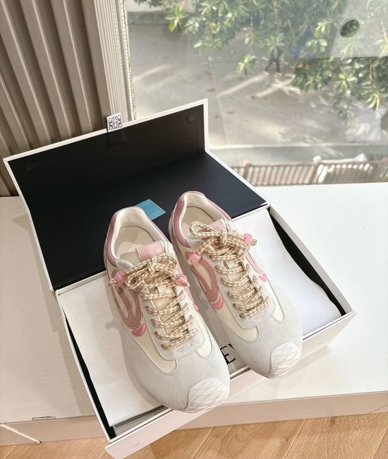 Loewe Lightweight Casual Sneakers with Comfortable Fit