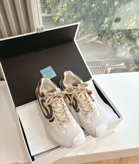 Loewe Lightweight Casual Sneakers with Comfortable Fit