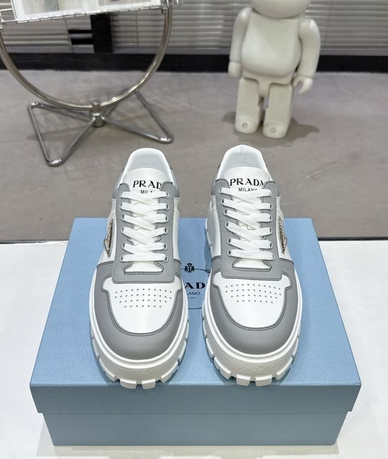 Prada Fashion Versatile Comfortable Non-slip Premium Quality Casual Shoes