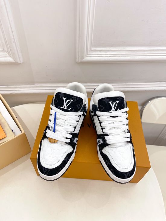 Louis Vuitton Denim Leather Mixed Casual Sneakers