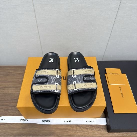 Louis Vuitton LV Classic Slip On Comfortable Fashion Slides