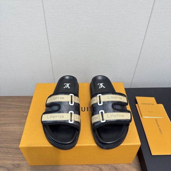 Louis Vuitton LV Classic Slip On Comfortable Fashion Slides