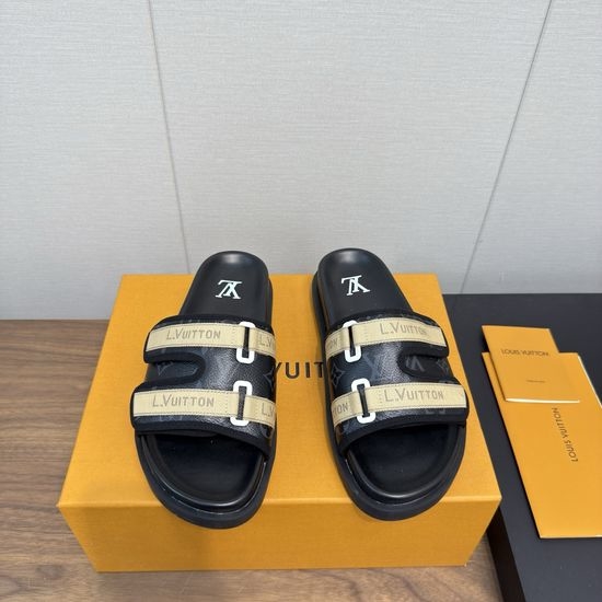 Louis Vuitton LV Classic Slip On Comfortable Fashion Slides