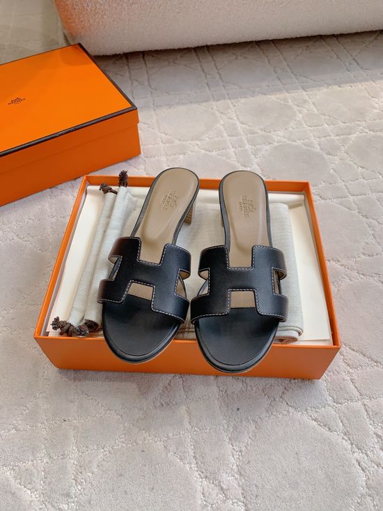Hermes Classic Chunky Heel Comfort Slide Sandals