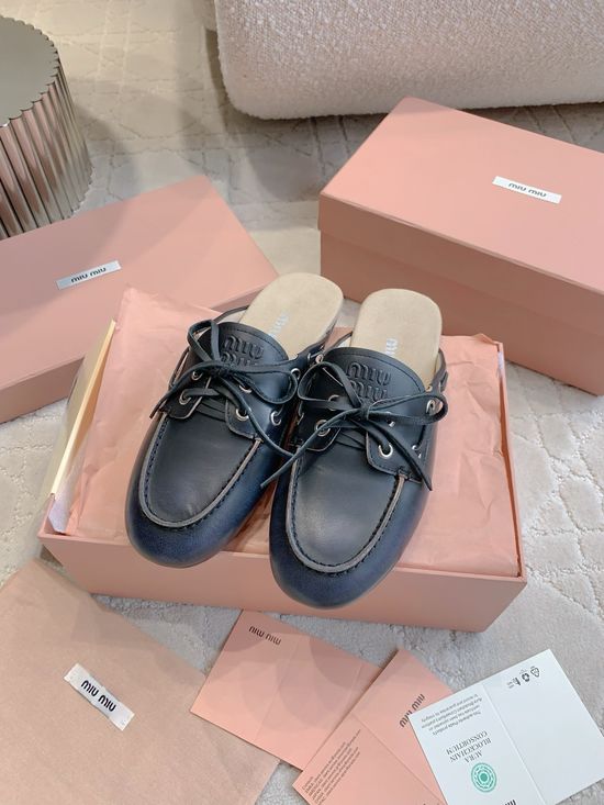 Miu Miu Classic Flat Mule Shoes Comfortable Non-slip Versatile Daily Footwear