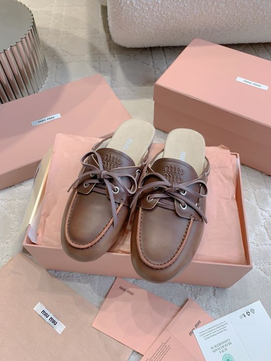 Miu Miu Classic Flat Mule Shoes Comfortable Non-slip Versatile Daily Footwear