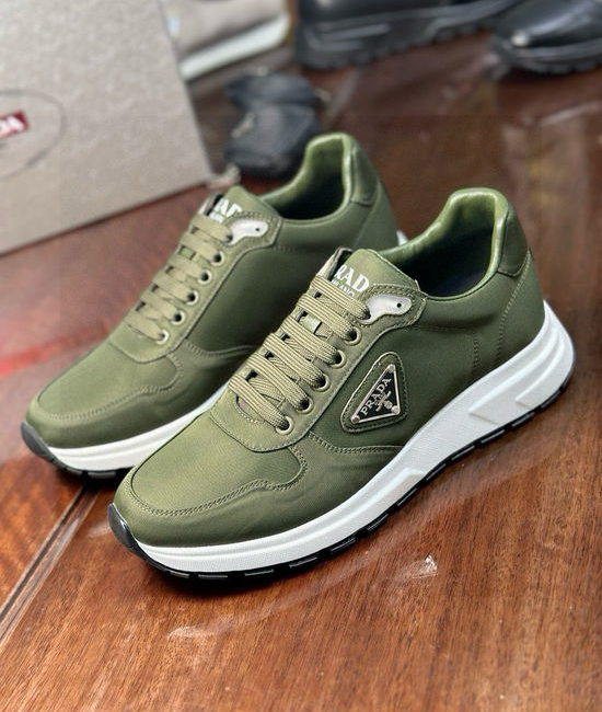 Prada High Quality Casual Sneakers with Sheepskin Lining