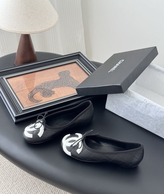 Chanel Retro Quilted Leather Soft Ballet Flats
