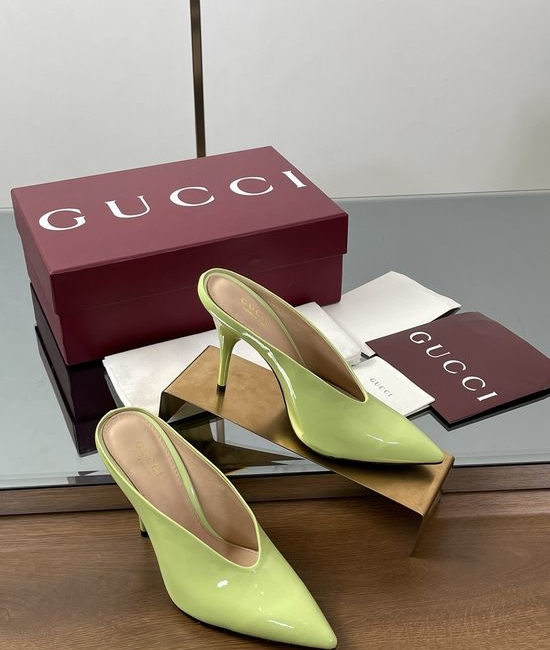 Gucci V Cut Patent Leather High Heel Dress Shoes