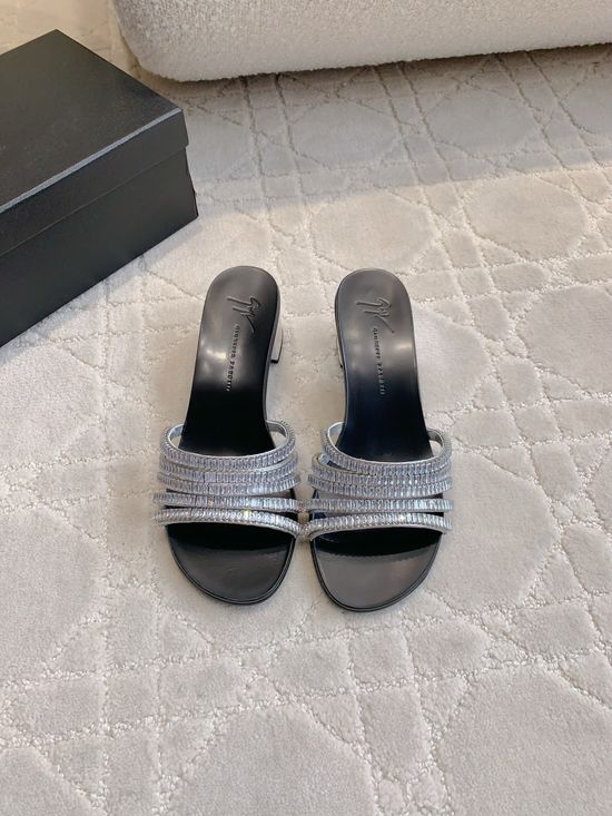 Giuseppe Zanotti Rhinestone Slide Sandals Elegant Genuine Leather Sole