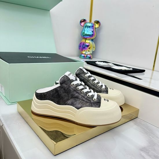 Chanel Two-tone Sheepskin Leather Casual Fashion Sneakers