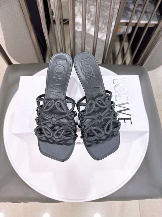 Loewe Genuine Leather Sole Elegant Casual Slides