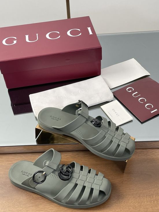 Gucci Logo Detail Rubber Sandals Comfortable Casual Footwear