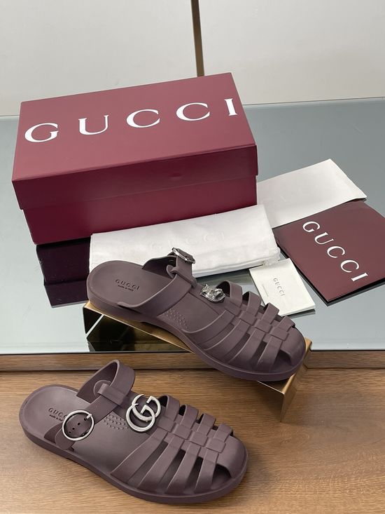 Gucci Logo Detail Rubber Sandals Comfortable Casual Footwear