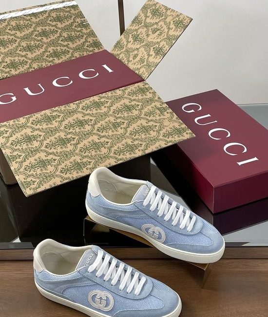Gucci Classic Suede Casual Sneakers With Timeless Emblem Detail