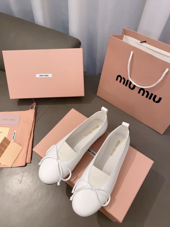 Miu Miu Premium Genuine Leather Casual Shoes Soft Lining