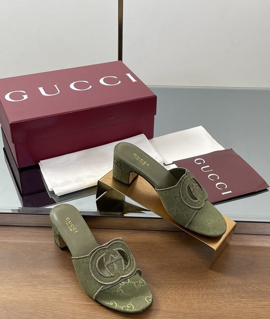 Gucci Hollow Out Canvas Open Toe Comfortable Slippers