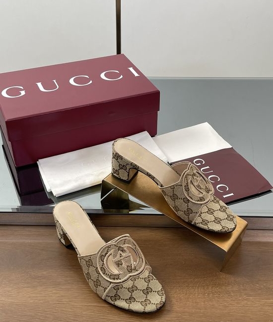 Gucci Hollow Out Canvas Open Toe Comfortable Slippers