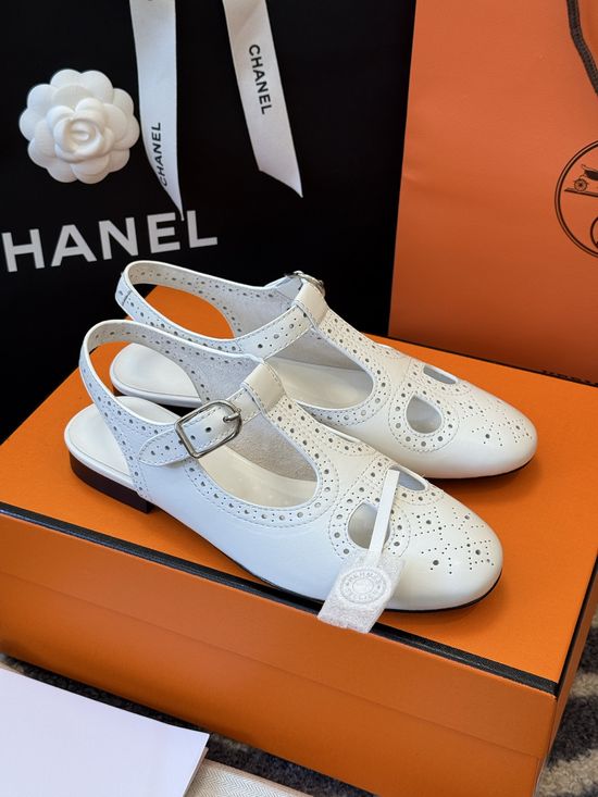 Hermes Embossed Leather Soft Comfortable Mary Jane Flats