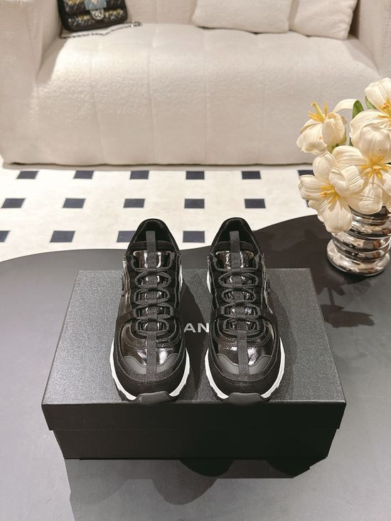 Chanel Cowhide Platform Casual Sneakers Comfortable Versatile Footwear