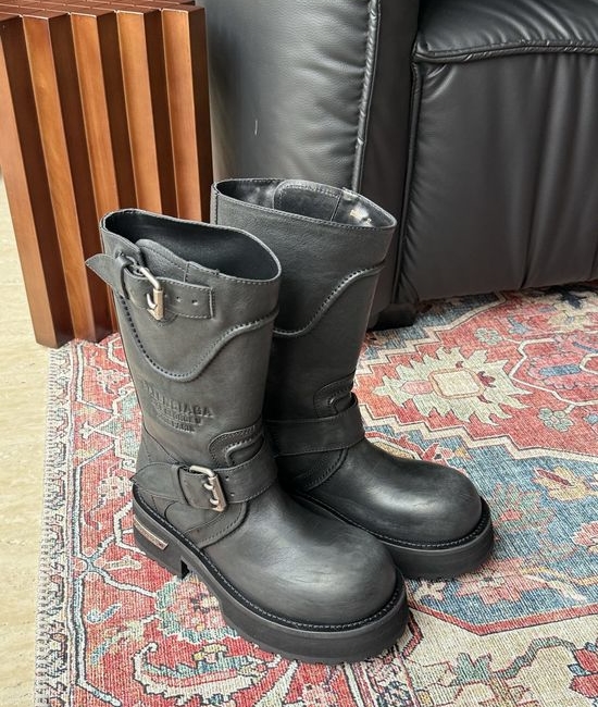 Balenciaga Premium Cowhide Ankle Boots with Exquisite Buckle Details