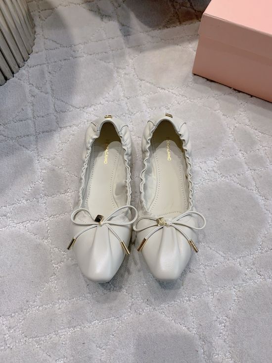 Ferragamo Soft Leather Foldable Flat Shoes with Non-slip Sole