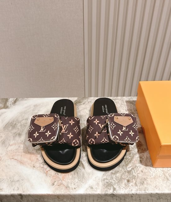 Louis Vuitton LV Stylish Removable Pouch Anti-slip Casual Slippers