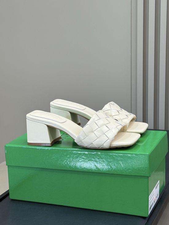 Bottega Veneta Woven Leather Comfort Casual Flat Mule Slides