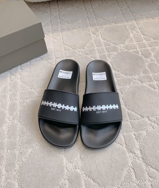 Balenciaga Casual Comfort Lightweight Beach Slide Sandals