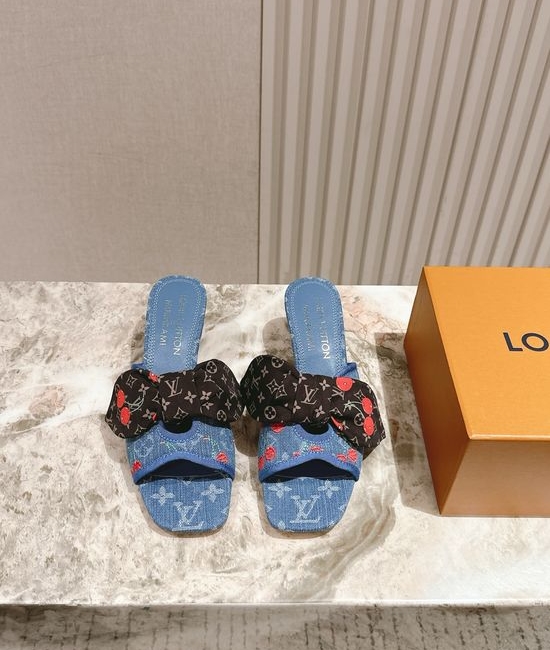 Louis Vuitton LV Chic Chunky Heel Buckle Strap Casual Shoes