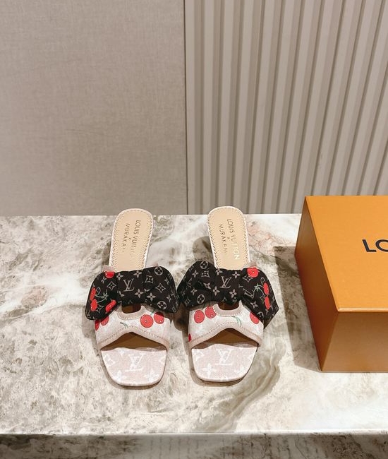 Louis Vuitton LV Chic Chunky Heel Buckle Strap Casual Shoes