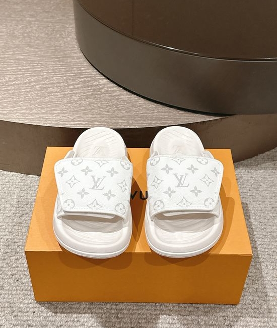 Louis Vuitton LV Platform Slides Monogram Pattern Leather Non-Slip Comfortable Slippers