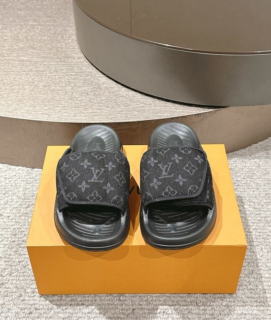 Louis Vuitton LV Platform Slides Monogram Pattern Leather Non-Slip Comfortable Slippers