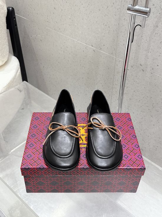 Burberry Bow Decor Loafers Soft Leather Flat Comfortable Daily Shoes