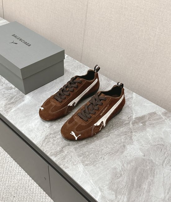 Balenciaga Vintage Distressed Suede Upper Casual Training Shoes