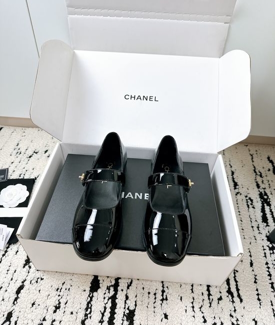 Chanel Patent Leather Mary Jane Shoes with Premium Leather Sole