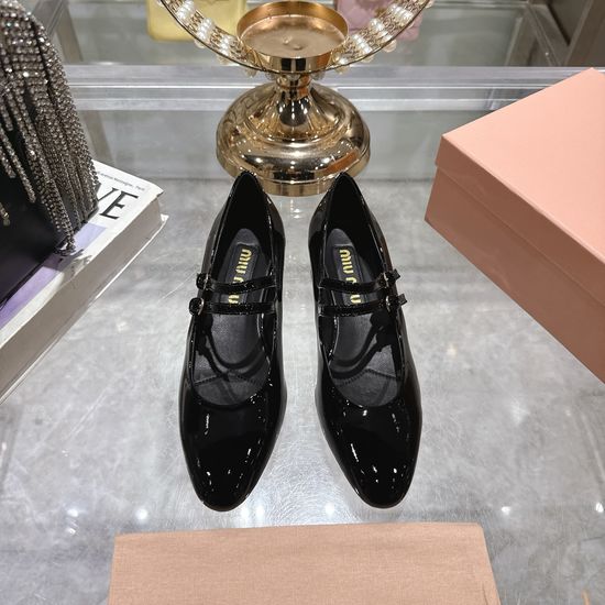 Miu Miu Patent Leather Mary Jane Shoes Pearl Buckle Low Block Heel