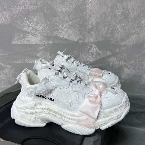 Balenciaga Lace Bow Decor Chunky Sneakers Sweet Cool Style