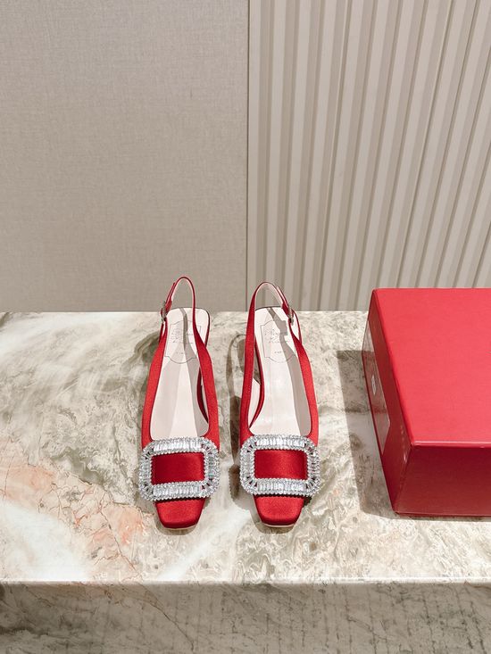 Roger Viver Rhinestone Buckle Pumps Comfortable Leather Sole