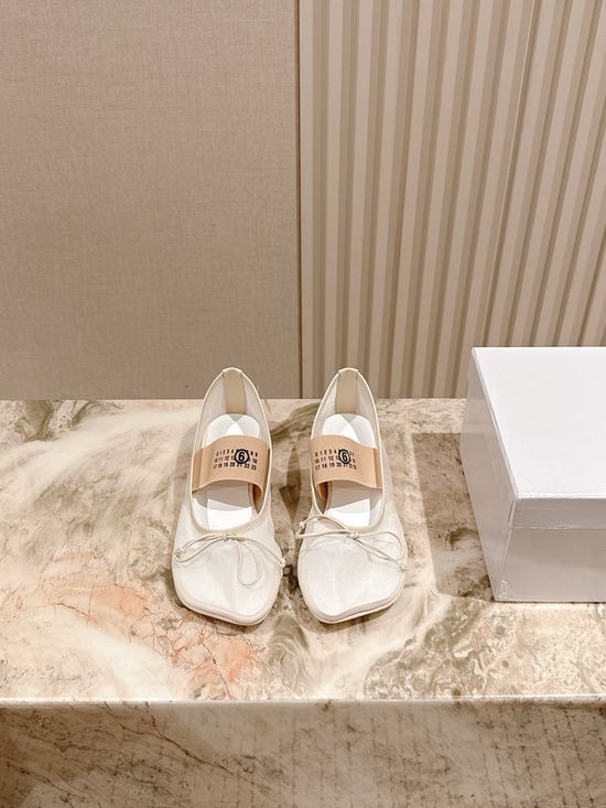 Maison Margiela Mesh Elastic Strap Low Heel Flat Shoes Leather Sole