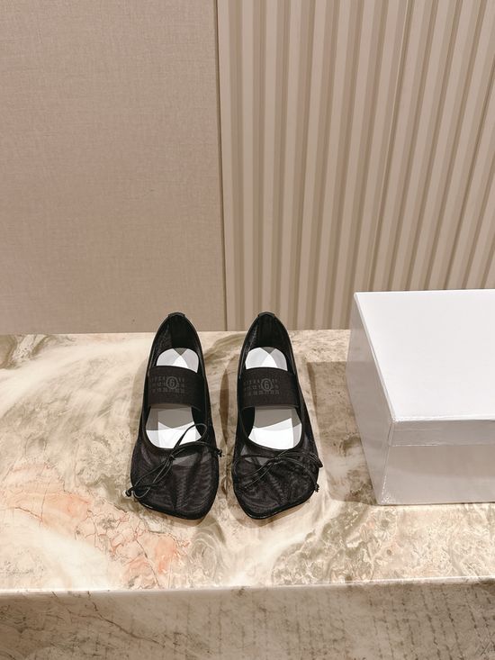 Maison Margiela Mesh Elastic Strap Low Heel Flat Shoes Leather Sole